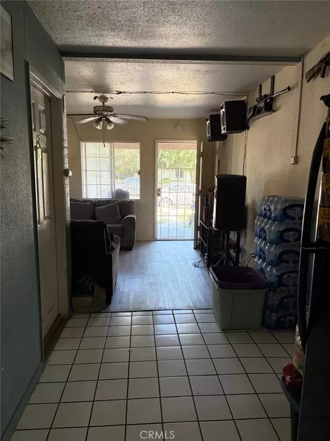 Entry Way - 6221 Heliotrope, Bell, CA 90201 photo 1 of 1