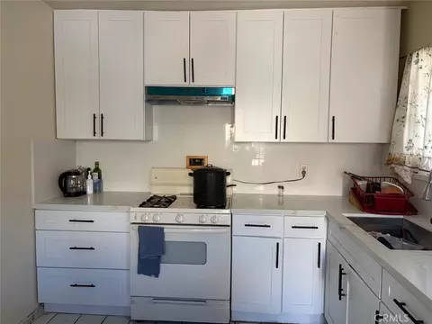 Kitchen - 6221 Heliotrope, Bell, CA 90201 photo 3 of 5