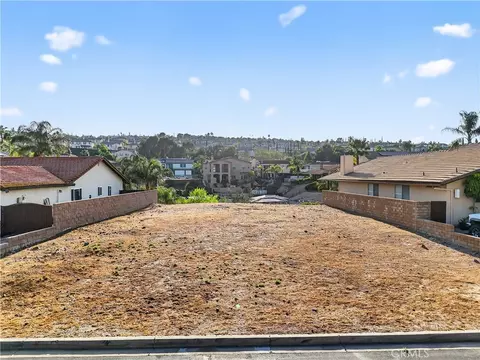 21951 Stawberry Ln, Canyon Lake, CA 92587