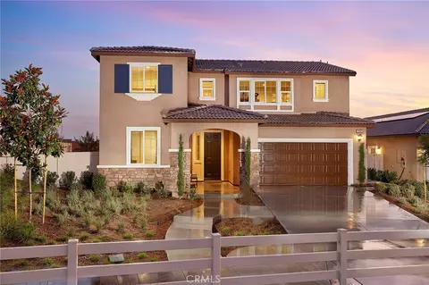 30963 Campania Rd, Highland, CA 92346