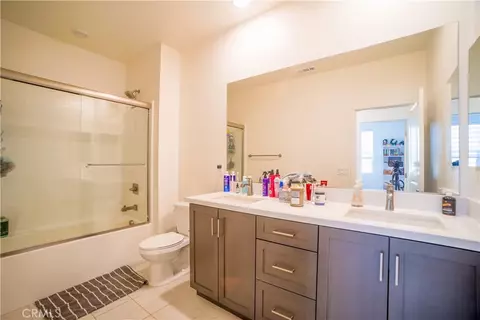 Bath - 35323 Orchard Trl, Fallbrook, CA 92028 photo 1 of 2