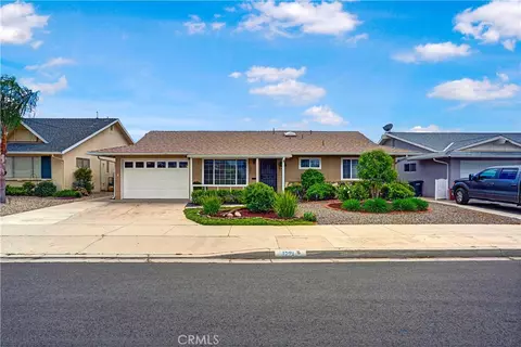 1221 W Mayberry Ave, Hemet, CA 92543