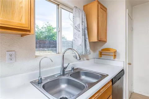 Kitchen - 10611 Plainfield, Adelanto, CA 92301 photo 4 of 4