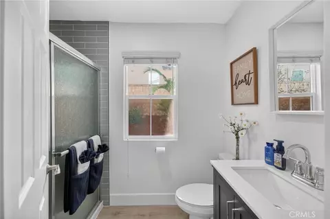 Bath - 1702 Tamarron, Corona, CA 92883 photo 2 of 6