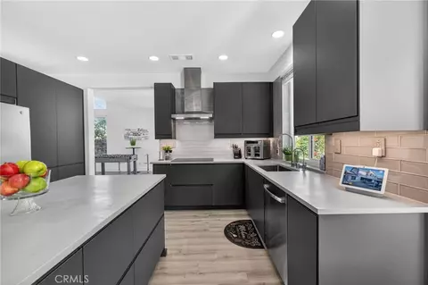 Kitchen - 1702 Tamarron, Corona, CA 92883 photo 4 of 8