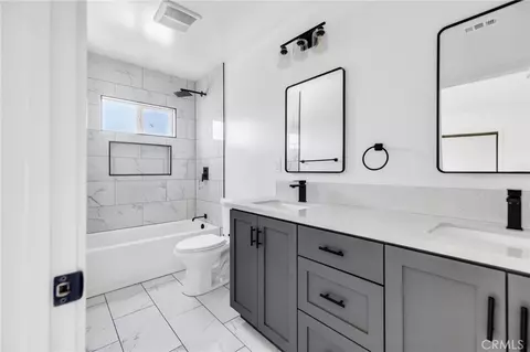 Bath - 1601 W 165th St, Compton, CA 90220 photo 2 of 2