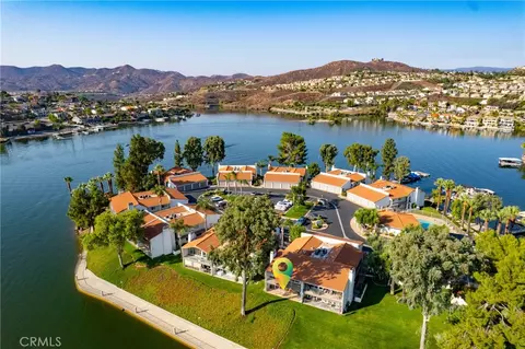 22054 Treasure Is, Canyon Lake, CA 92587