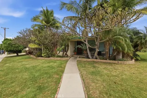 8561 Davista, Whittier, CA 90605