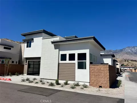 2657 Maverick Ln, Palm Springs, CA 92264