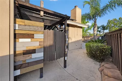 Exterior - 40325 Odessa Dr, Temecula, CA 92591 photo 9 of 12