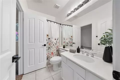Bath - 40325 Odessa Dr, Temecula, CA 92591 photo 1 of 5
