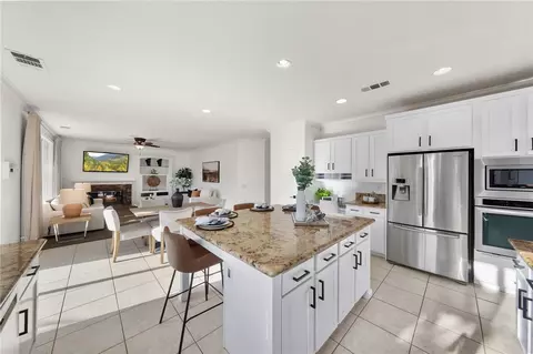 Kitchen - 40325 Odessa Dr, Temecula, CA 92591 photo 3 of 5