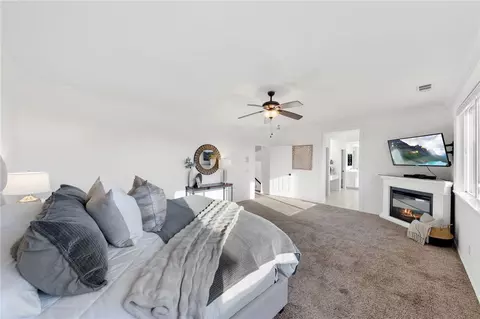 Bedroom - 40325 Odessa Dr, Temecula, CA 92591 photo 9 of 10