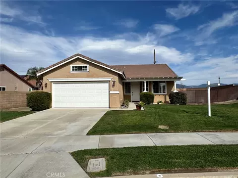 914 Banbury St, Hemet, CA 92544
