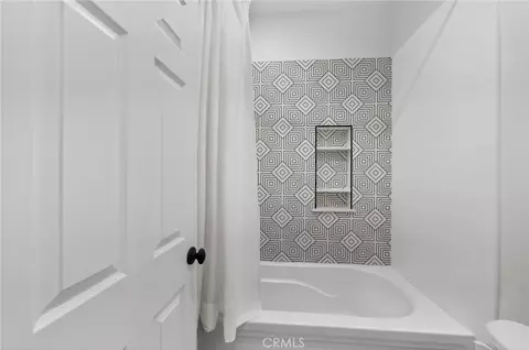 Bath - 46093 Hunter Trl, Temecula, CA 92592 photo 11 of 13