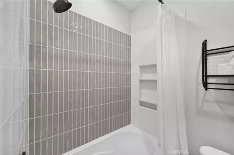 Bath - 46093 Hunter Trl, Temecula, CA 92592 photo 13 of 13
