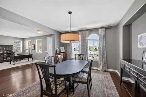 Dining - 46093 Hunter Trl, Temecula, CA 92592 photo 2 of 5