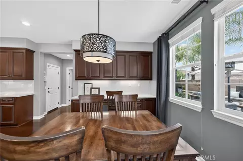 Dining - 46093 Hunter Trl, Temecula, CA 92592 photo 4 of 5