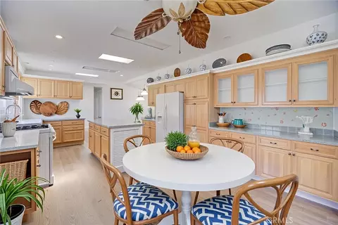 Kitchen - 39911 Green Meadow Rd, Temecula, CA 92592 photo 5 of 7