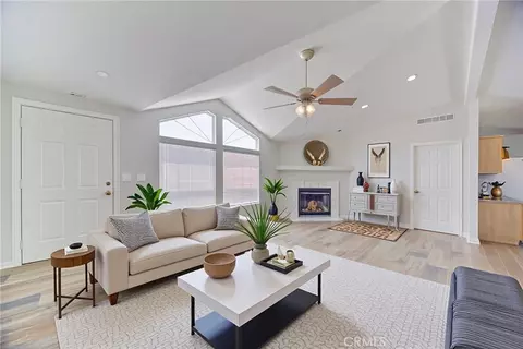 Living - 39911 Green Meadow Rd, Temecula, CA 92592 photo 3 of 5