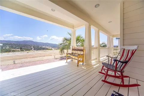 Exterior - 39911 Green Meadow Rd, Temecula, CA 92592 photo 7 of 11