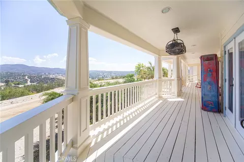 Exterior - 39911 Green Meadow Rd, Temecula, CA 92592 photo 6 of 11