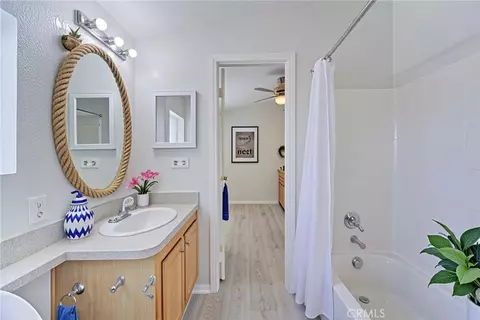 Bath - 39911 Green Meadow Rd, Temecula, CA 92592 photo 8 of 9