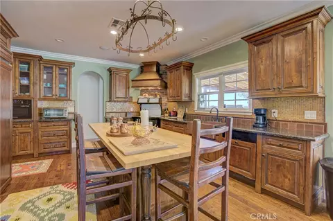 Kitchen - 39911 Green Meadow Rd, Temecula, CA 92592 photo 2 of 7