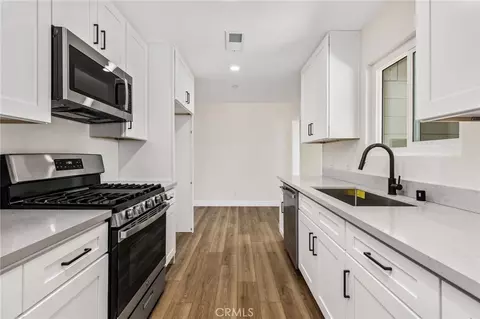 579 W Mayberry Ave, Hemet, CA 92543