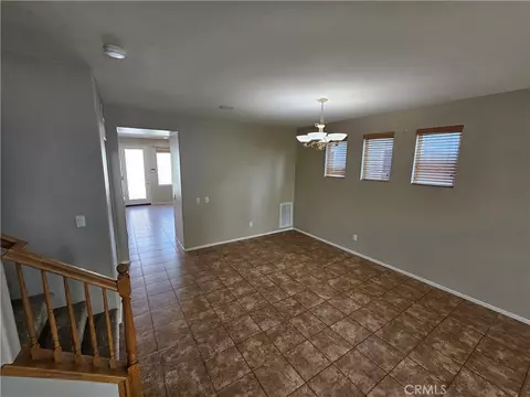 Living - 28882 Lakefront, Temecula, CA 92591 photo 2 of 4