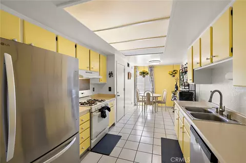 Kitchen - 2928 Highlands, Spring Valley, CA 91977 photo 3 of 3