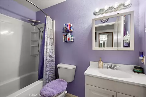 Bath - 2928 Highlands, Spring Valley, CA 91977 photo 1 of 3