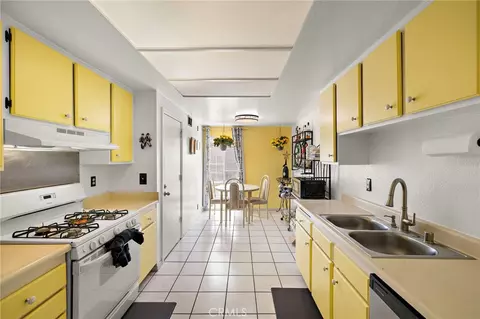 Kitchen - 2928 Highlands, Spring Valley, CA 91977 photo 2 of 3