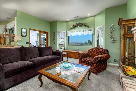 Living - 32360 Navajo Spgs, Wildomar, CA 92595 photo 1 of 4