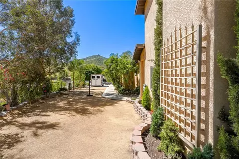 Exterior - 32360 Navajo Spgs, Wildomar, CA 92595 photo 20 of 25