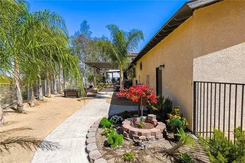 Exterior - 32360 Navajo Spgs, Wildomar, CA 92595 photo 21 of 25