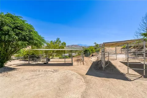 Exterior - 32360 Navajo Spgs, Wildomar, CA 92595 photo 11 of 25