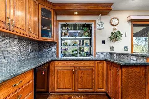 Kitchen - 32360 Navajo Spgs, Wildomar, CA 92595 photo 1 of 4