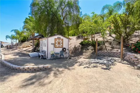 Exterior - 32360 Navajo Spgs, Wildomar, CA 92595 photo 10 of 25