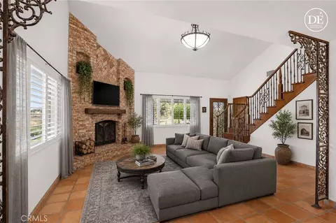 Living - 40995 Via Fernando, Temecula, CA 92592 photo 2 of 5