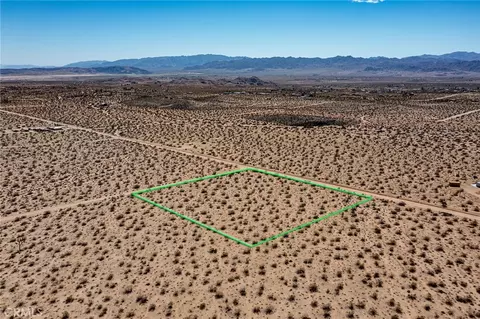 0 Sunny Sands, Joshua Tree, CA 92252