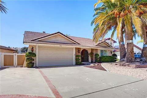 21903 Strawberry, Canyon Lake, CA 92587