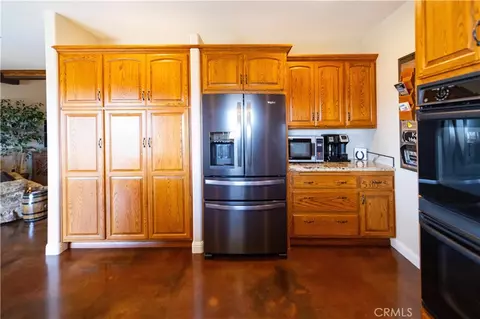 Kitchen - 36431 Summitville, Temecula, CA 92592 photo 7 of 8