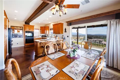 Dining - 36431 Summitville, Temecula, CA 92592 photo 2 of 4