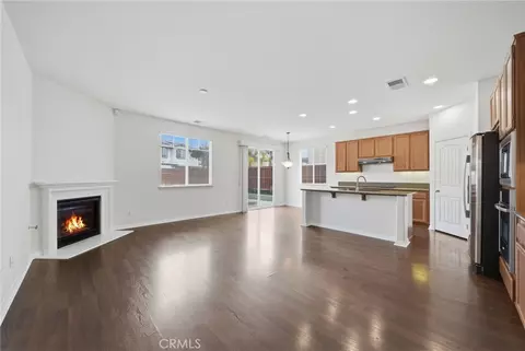 Living - 32648 Ritter Ct, Temecula, CA 92592 photo 4 of 6