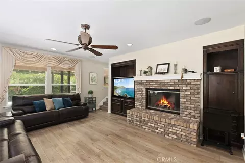 Living - 30276 Corte Coelho, Temecula, CA 92591 photo 2 of 2