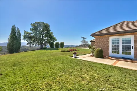 Exterior - 28100 Sycamore Mesa Rd, Temecula, CA 92590 photo 3 of 12