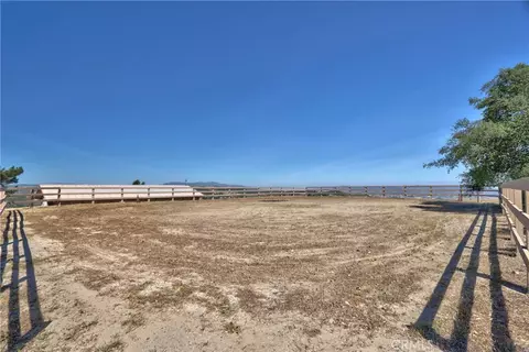 Exterior - 28100 Sycamore Mesa Rd, Temecula, CA 92590 photo 5 of 12
