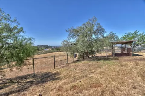 Exterior - 28100 Sycamore Mesa Rd, Temecula, CA 92590 photo 6 of 12