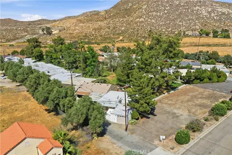 View/Area - 600 Gibbel, Hemet, CA 92543 photo 2 of 4